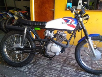 Honda CB125  Cafe Racer