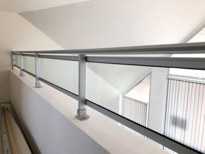 Barandas de aluminio y vidrio – 1